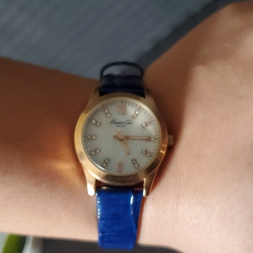 Kennett Cole Watch View 6